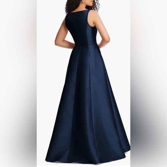 The Alfred Sung Midnight Blue Corset Satin Gown in size 6 - Picture 3 of 8